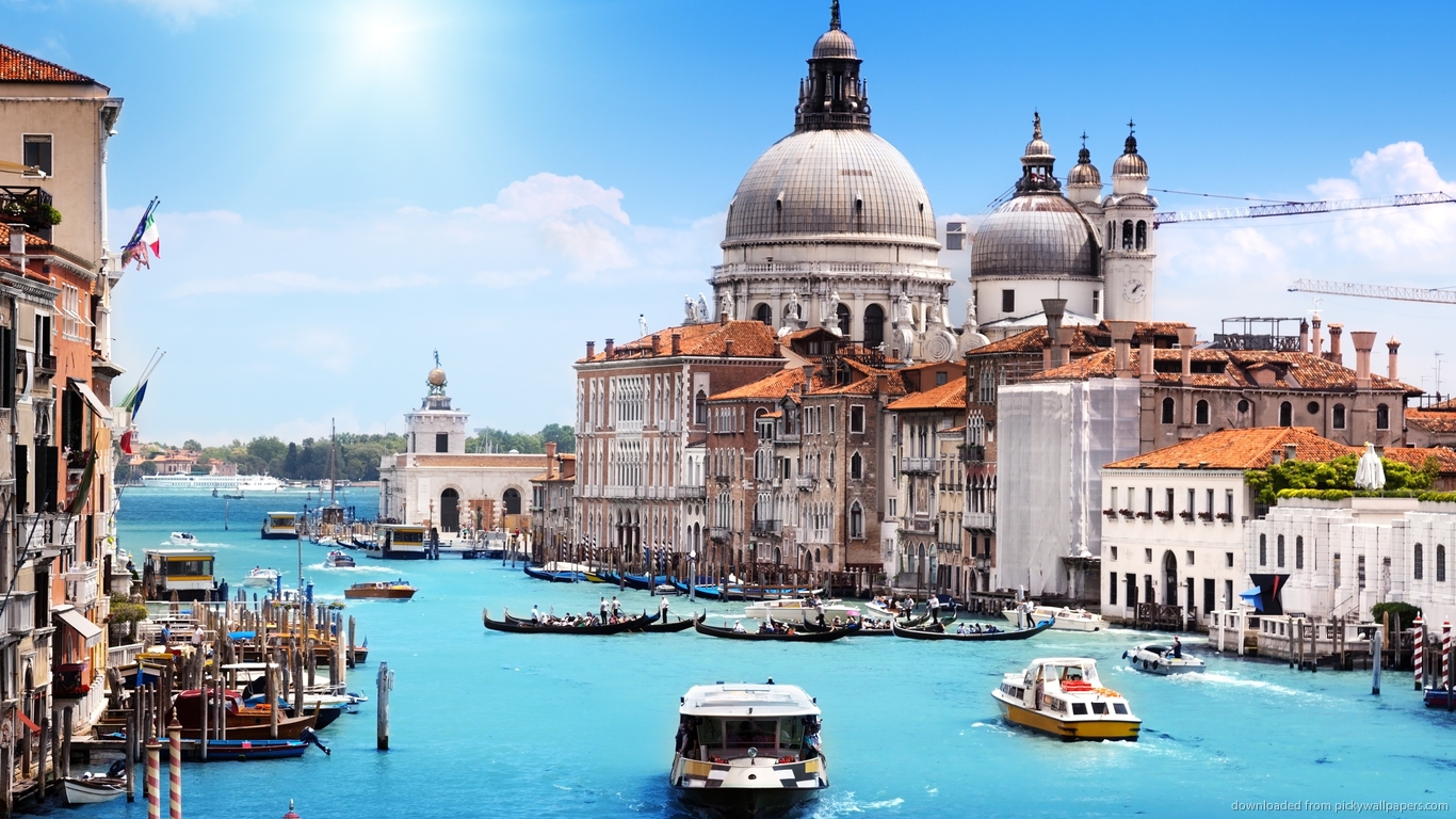 blue-waters-of-venice